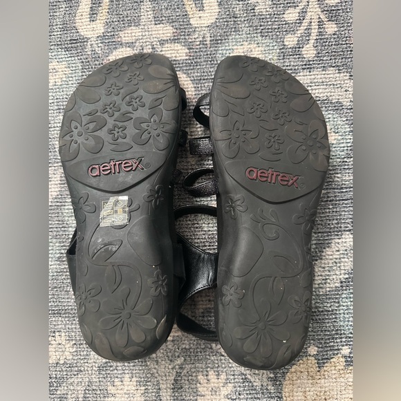 Aetrex Black Women's Sandals - Picture 6 of 7